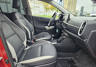 Подержанный автомобиль Kia Picanto 2022 года (11 фото)