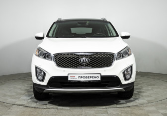 Подержанный автомобиль Kia Sorento 2016 года (2 фото)