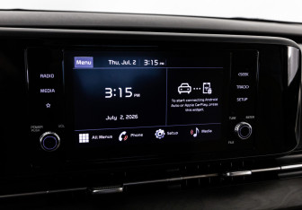 Подержанный автомобиль Kia Carnival 2022 года (16 фото)