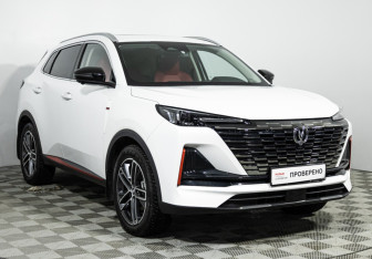 Подержанный автомобиль Changan UNI-S 2024 года (3 фото)