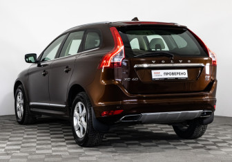 Подержанный автомобиль Volvo XC60 2015 года (6 фото)