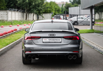 Подержанный автомобиль Audi A5 Coupe 2019 года (7 фото)