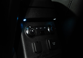 Подержанный автомобиль Ford Explorer 2014 года (22 фото)