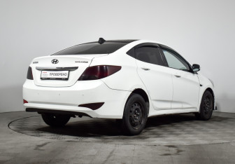 Подержанный автомобиль Hyundai Solaris Sedan 2015 года (5 фото)