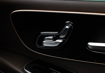 Подержанный автомобиль Exeed VX 2023 года (20 фото)