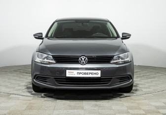Подержанный автомобиль Volkswagen Jetta Sedan 2011 года (2 фото)