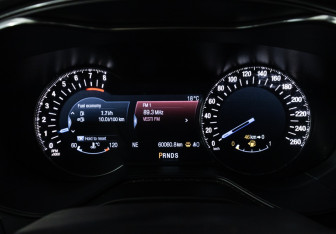 Подержанный автомобиль Ford Mondeo Sedan 2016 года (12 фото)