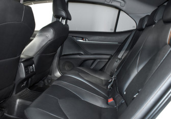 Подержанный автомобиль Toyota Camry Sedan 2020 года (12 фото)