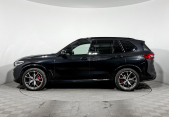 Подержанный автомобиль BMW X5 2020 года (8 фото)