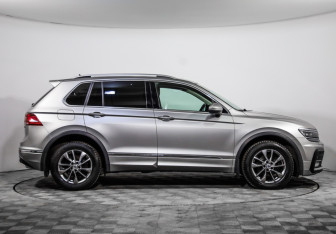Подержанный автомобиль Volkswagen Tiguan 2019 года (4 фото)