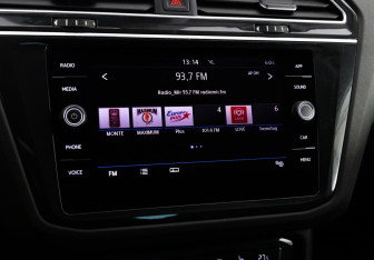 Подержанный автомобиль Volkswagen Tiguan 2020 года (14 фото)
