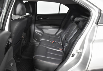 Подержанный автомобиль Mitsubishi Eclipse Cross 2019 года (11 фото)