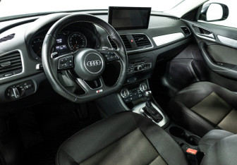 Подержанный автомобиль Audi Q3 2012 года (11 фото)