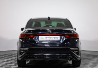 Подержанный автомобиль Kia Cerato Sedan 2020 года (6 фото)