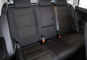 Подержанный автомобиль Volkswagen Tiguan 2015 года (25 фото)