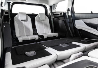 Подержанный автомобиль Peugeot 5008 Suv 2020 года (24 фото)