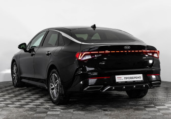 Подержанный автомобиль Kia K5 2021 года (9 фото)