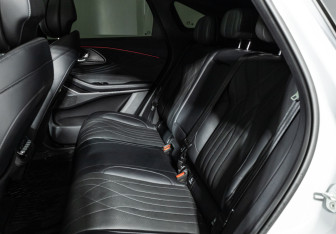 Подержанный автомобиль Exeed RX 2023 года (10 фото)