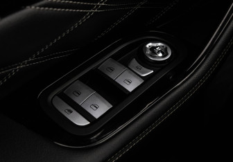 Подержанный автомобиль Exeed VX 2022 года (16 фото)