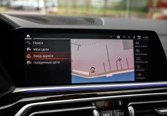 Подержанный автомобиль BMW X7 2020 года (22 фото)