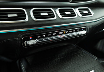 Подержанный автомобиль Mercedes-Benz GLE 2021 года (19 фото)