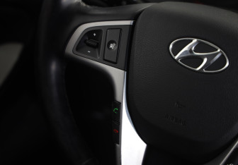 Подержанный автомобиль Hyundai Solaris Sedan 2016 года (10 фото)