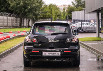 Подержанный автомобиль Mazda 3 Hatchback 2008 года (7 фото)
