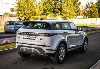 Подержанный автомобиль Land Rover Range Rover Evoque 2019 года (6 фото)