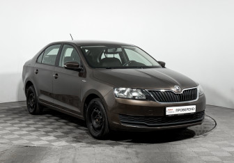 Подержанный автомобиль Skoda Rapid Liftback 2018 года (3 фото)