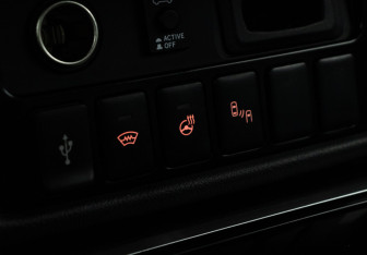 Подержанный автомобиль Mitsubishi Outlander 2020 года (18 фото)