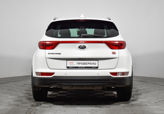 Подержанный автомобиль Kia Sportage 2018 года (6 фото)