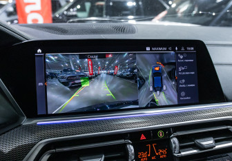 Подержанный автомобиль BMW X6 2020 года (20 фото)