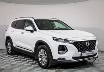 Подержанный автомобиль Hyundai Santa Fe 2019 года (3 фото)