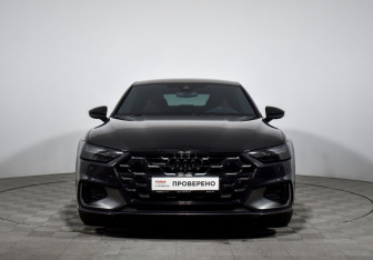 Подержанный автомобиль Audi A7 2024 года (2 фото)