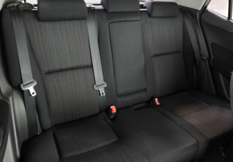 Подержанный автомобиль Toyota Auris Hatchback 2007 года (24 фото)