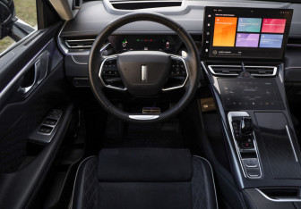 Подержанный автомобиль Wey Coffee 01 2023 года (12 фото)