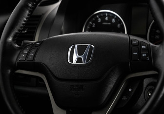 Подержанный автомобиль Honda CR-V 2011 года (12 фото)