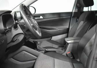 Подержанный автомобиль Hyundai Tucson 2019 года (10 фото)