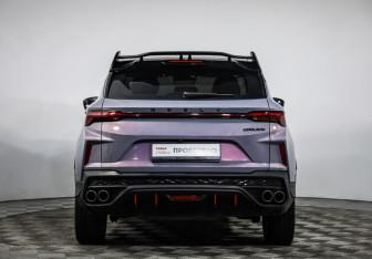 Подержанный автомобиль Geely Coolray 2023 года (6 фото)