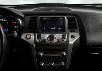Подержанный автомобиль Nissan Murano Suv 2015 года (17 фото)