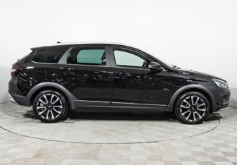 Подержанный автомобиль LADA (ВАЗ) Vesta Wagon 2024 года (4 фото)