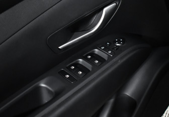 Подержанный автомобиль Hyundai Tucson 2021 года (15 фото)