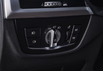 Подержанный автомобиль BMW X3 2018 года (26 фото)
