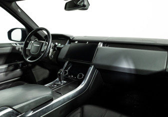 Подержанный автомобиль Land Rover Range Rover Sport 2013 года (9 фото)