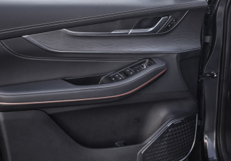 Подержанный автомобиль Exeed LX 2022 года (24 фото)
