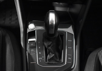 Подержанный автомобиль Volkswagen Tiguan 2020 года (10 фото)