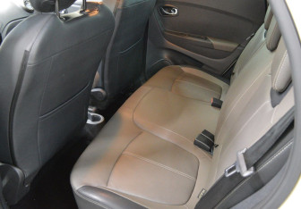 Подержанный автомобиль Renault Kaptur 2017 года (11 фото)