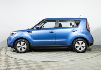 Подержанный автомобиль Kia Soul 2016 года (8 фото)