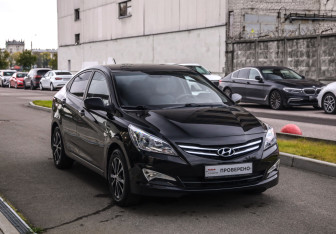 Подержанный автомобиль Hyundai Solaris Sedan 2016 года (5 фото)
