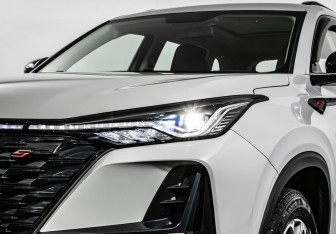 Подержанный автомобиль Changan CS75PLUS 2023 года (18 фото)